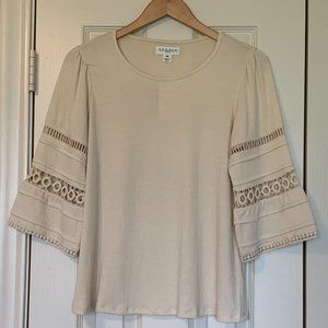 🎉HP🎉 Studio JPR Women's Size PM, Cream 3/4 Crochet Lace Bell Sleeve, NWT